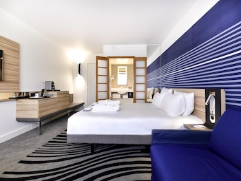 Executive Room, 1 Double Bed with Sofa bed
