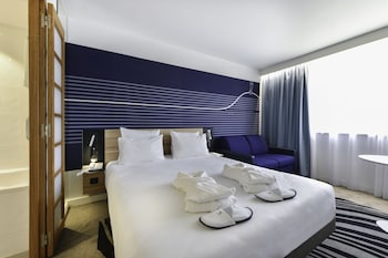 Executive Room, 1 Double Bed with Sofa bed
