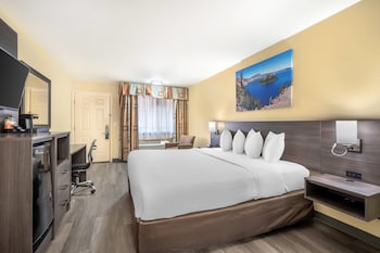 Standard Room, 1 King Bed, Non Smoking