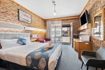 Room, 1 Queen Bed, Mobility Accessible