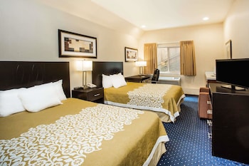 Standard Room, 2 Queen Beds, Non Smoking