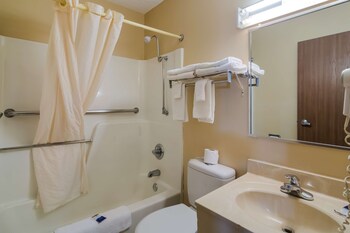 Room, 2 Queen Beds, Non Smoking