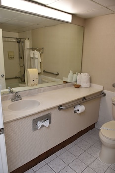Executive Room, 2 Queen Beds, Accessible