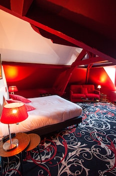 Junior Quadruple Room, 1 Queen Bed with Sofa bed, Non Smoking, River View