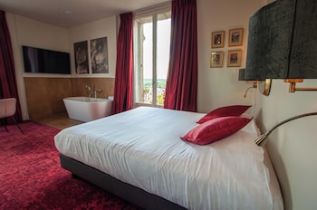 Premium Double Room, 1 Queen Bed, River View