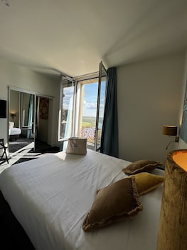 Standard Room, Seine