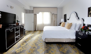 Standard Room, 1 King Bed