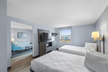 Premium Suite, Multiple Beds, Non Smoking (Upgraded Bedding & Snack, Smoke Free)