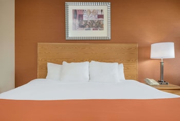 Standard Room, 1 King Bed