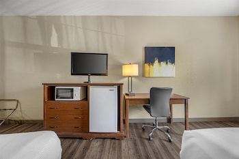 Standard Room, 2 Queen Beds, Non Smoking (Pet Friendly)