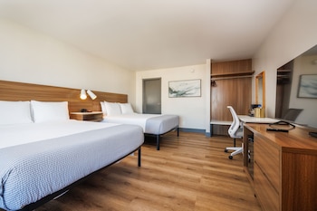 Room, 2 Queen Beds, Accessible, Non Smoking