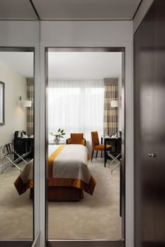 Family Room, 2 Bedrooms, Connecting Rooms