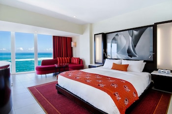 Room, 1 King Bed, Oceanfront