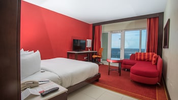 Room, 1 King Bed, Oceanfront