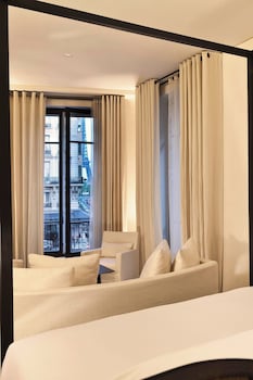 Suite, 1 King Bed, Tower (View)