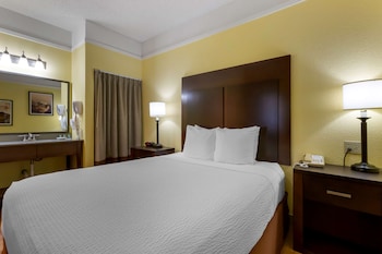 Suite, 1 Queen Bed, Non Smoking