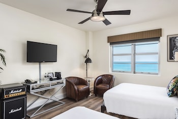 Deluxe Double Room, 2 Double Beds, Ocean View