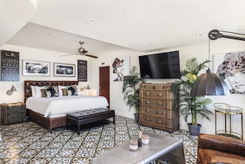 Penthouse Suite, 1 King Bed, Ocean View
