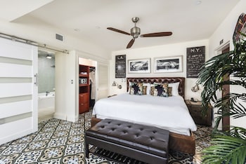 Penthouse Suite, 1 King Bed, Ocean View