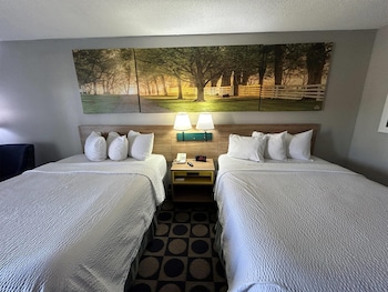Standard Room, 2 Queen Beds