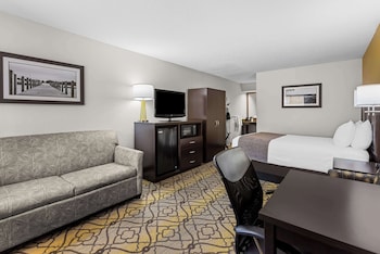 Standard Room, 1 Queen Bed, Accessible, Non Smoking