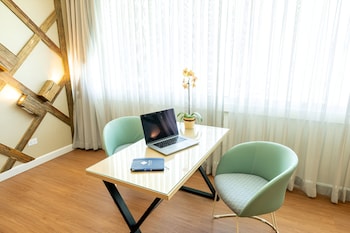 2 Double Beds Premium Room, City View