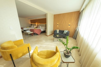 2 Double Beds, Studio