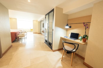 2 Double Beds, Studio