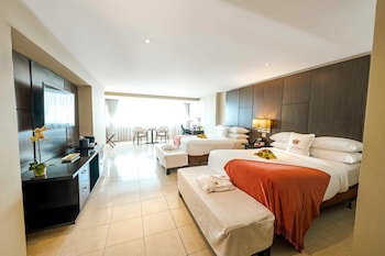 Room, 2 Double Beds, Non Smoking, Pool View