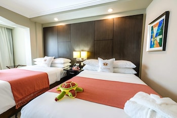 2 Double Beds, Superior Room, City View