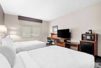 Standard Room, 2 Queen Beds, Non Smoking