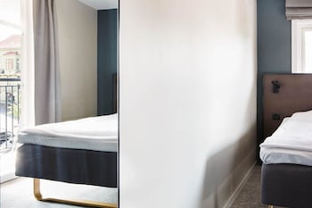 Single Room (Compact)