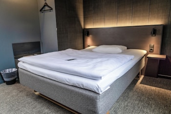 Single Room (Compact)
