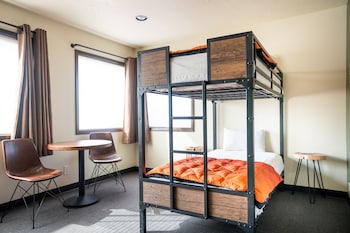 Bunk Crew King Pet Friendly