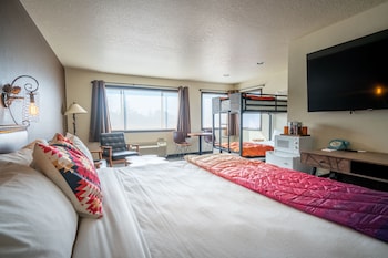 Bunk Crew King Pet Friendly