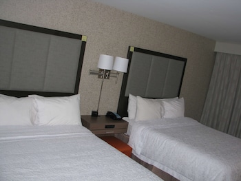 Room, 2 Queen Beds, Non Smoking
