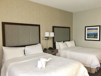 Room, 2 Queen Beds, Accessible, Non Smoking