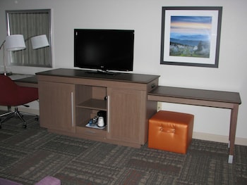 Room, 1 King Bed, Non Smoking, Jetted Tub