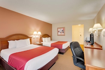 Room, 2 Queen Beds, Non Smoking