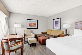 Family Suite, 2 Queen Beds, Non Smoking, Refrigerator & Microwave