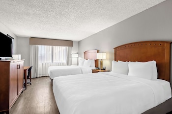 Standard Room, 2 Queen Beds, Non Smoking, Refrigerator