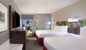Room, 2 Queen Beds, Non Smoking