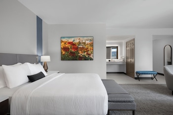 Latitude Suite