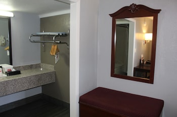 Standard Room, 1 King Bed with Sofa bed, Non Smoking