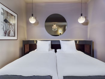 Junior Suite, City View