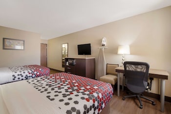 Standard Room, 2 Queen Beds, Non Smoking