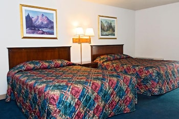 Deluxe Room, 2 Queen Beds