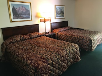 Deluxe Room, 2 Queen Beds