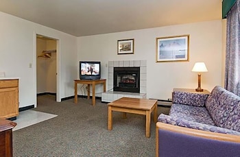 Presidential Room, 1 King Bed, Non Smoking, Jetted Tub