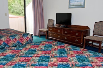 Deluxe Room, 2 Queen Beds